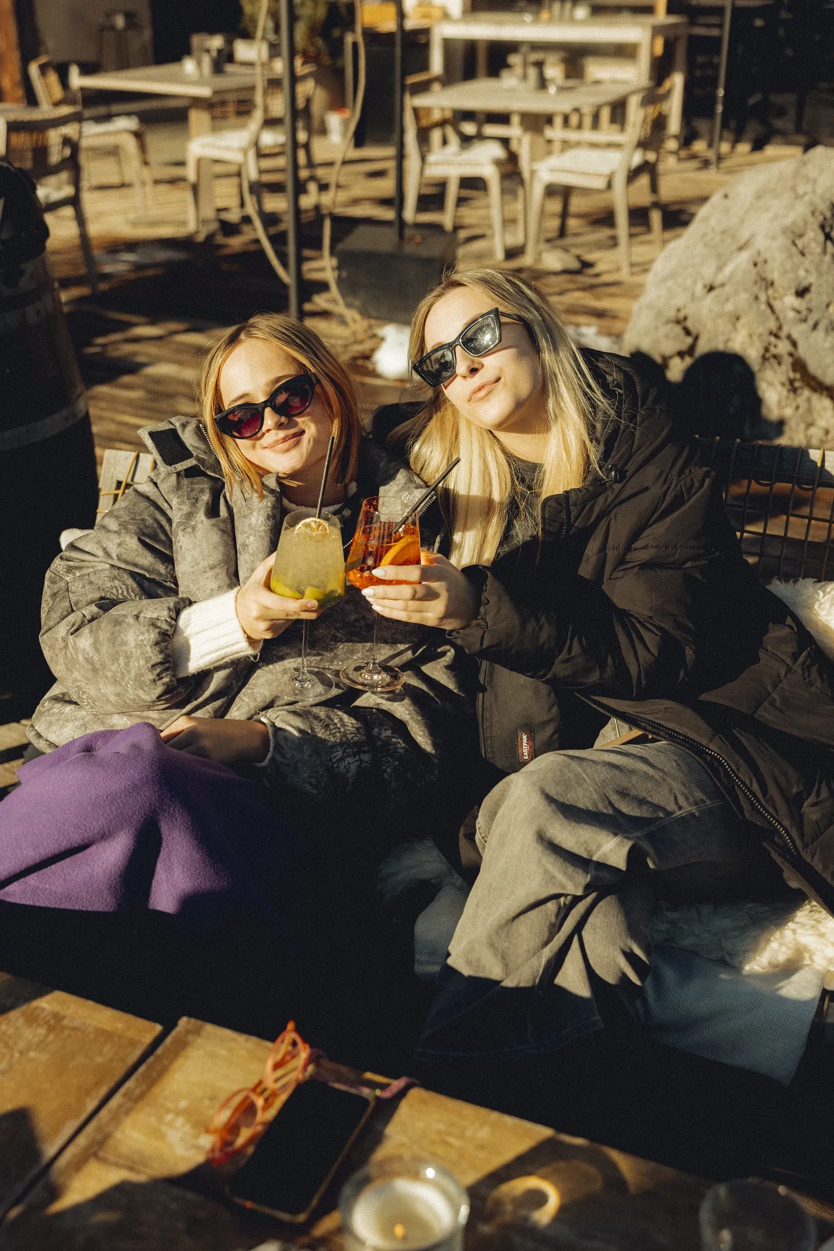 Ženy si užívají drinky